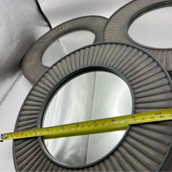 Round Gray Wall Decor Mirrors Set - Picture 6 of 7